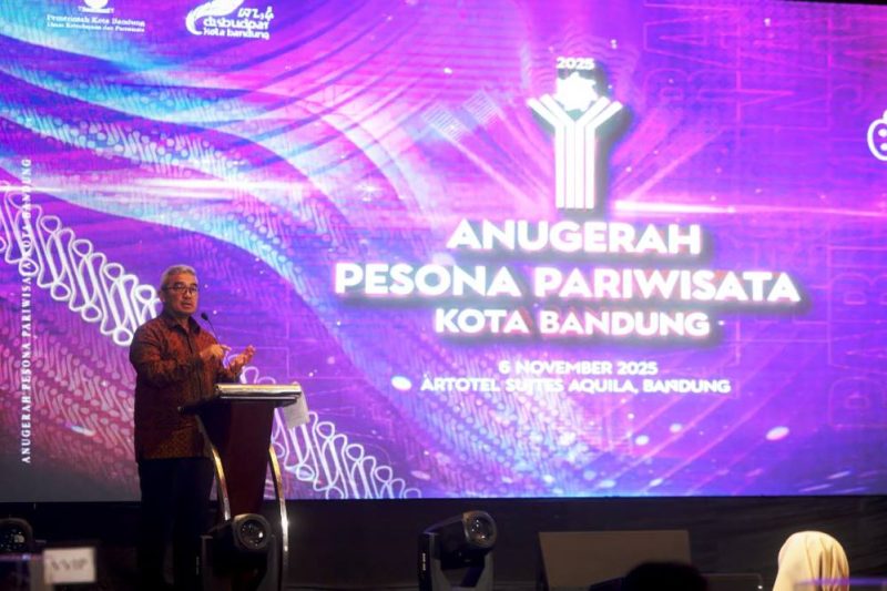 Farhan: Kota Bandung Harus Tetap Jadi Destinasi Wisata Utama Indonesia
