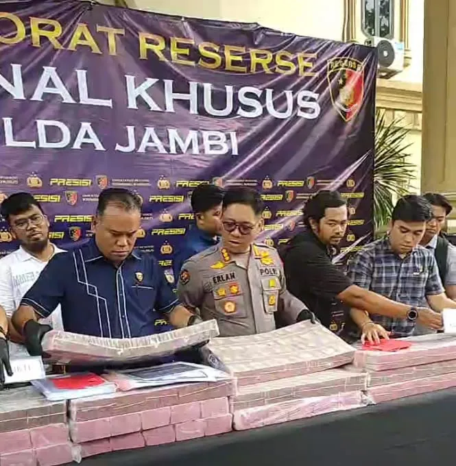 Kasus Pembobolan Bank 9 Jambi, Polda Bekukan Rp15 Miliar dan Tampilkan Barang Bukti Uang Tunai