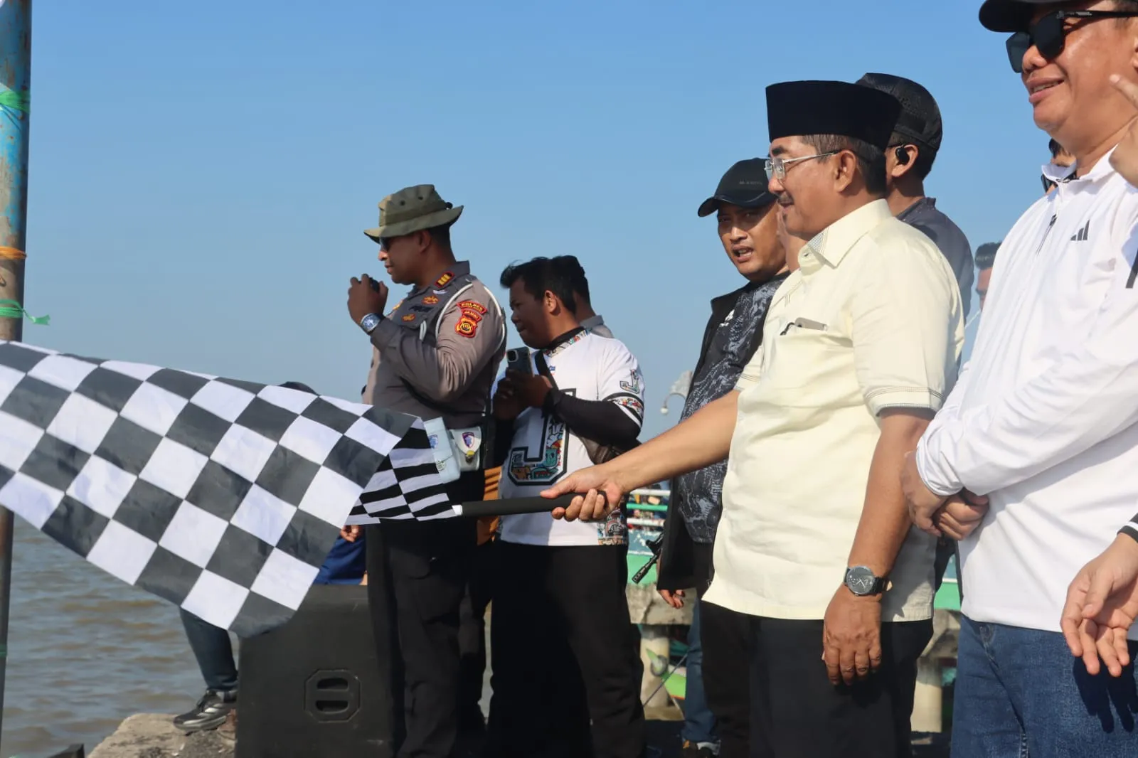 Presisi Merdeka Balap Pompong Meriahkan HUT RI ke-81 dan Hari Jadi Tanjab Barat ke-61
