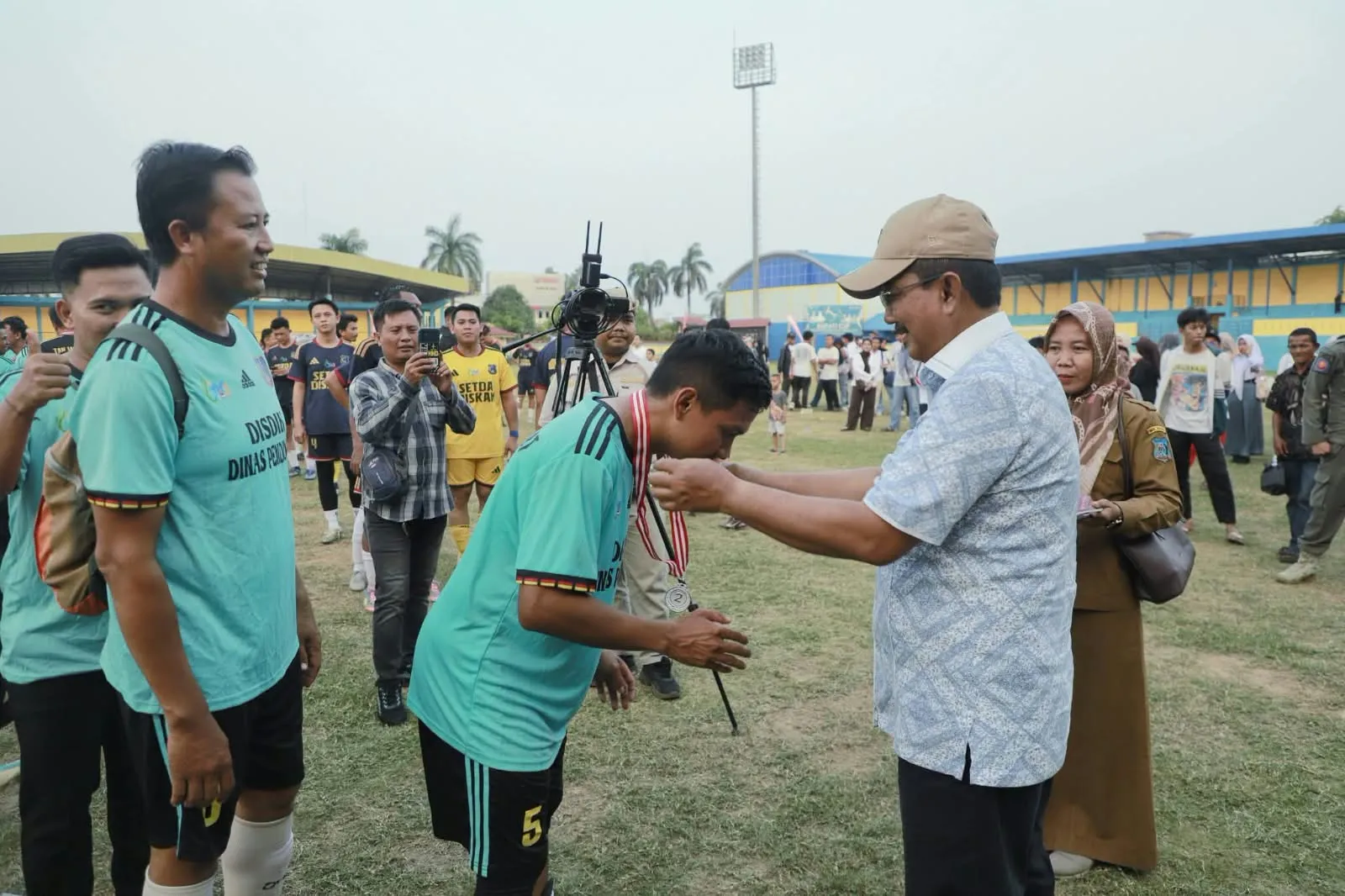 Bupati Anwar Sadat Tutup OPD Cup II 2026, Setda-Diskan FC Raih Juara Pertama