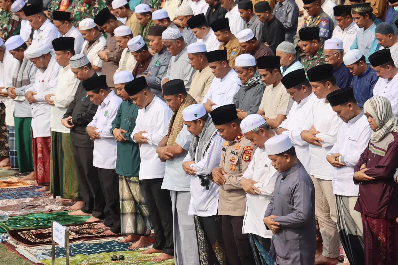 Wakapolres Tanjab Barat Hadiri Sholat Istisqa dan Doa Bersama, Bermunajat Memohon Hujan